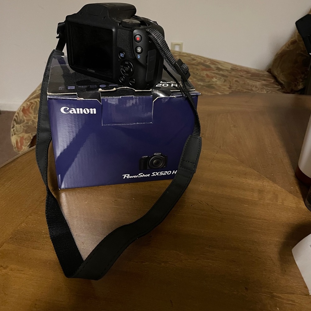Cannon Camera - Picture 2 of 6